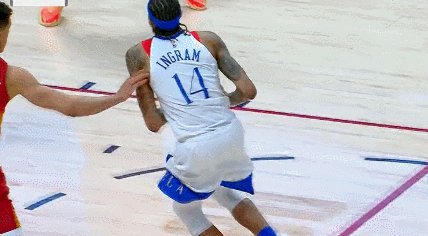 kaiyun-鹈鹕集体抱怨约基奇关键封盖犯规 锡安得不到哨？