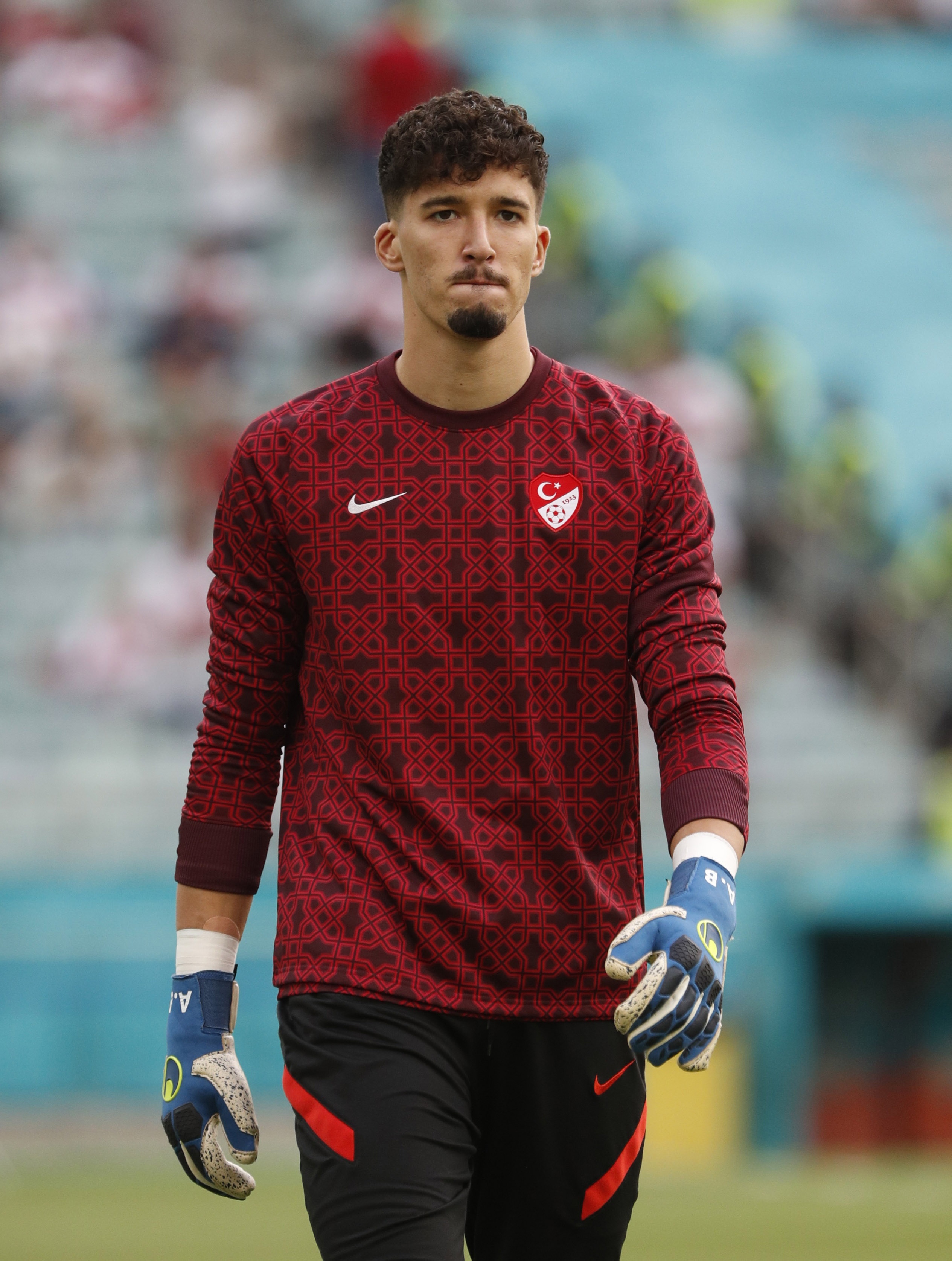 开云体育-土耳其球员谈参加世界杯：比赛一结束我们就哭了，土耳其值得